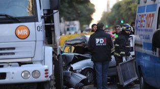 Rosario: encontraron una botella de bebida alcohólica en el auto en el que murieron los cuatro jóvenes