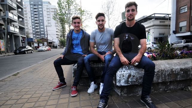Los juveniles futbolistas tuvieron mucha predisposición para prestarse a la entrevista de Ovación.