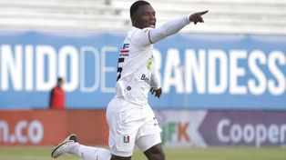 Dannovi Quiñones, tiene 22 años, jugó poco en el torneo colombiano porque Once Caldas quería transferirlo.