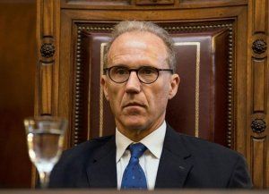 El vice de la Corte Suprema se cayó de su bicicleta y fue internado