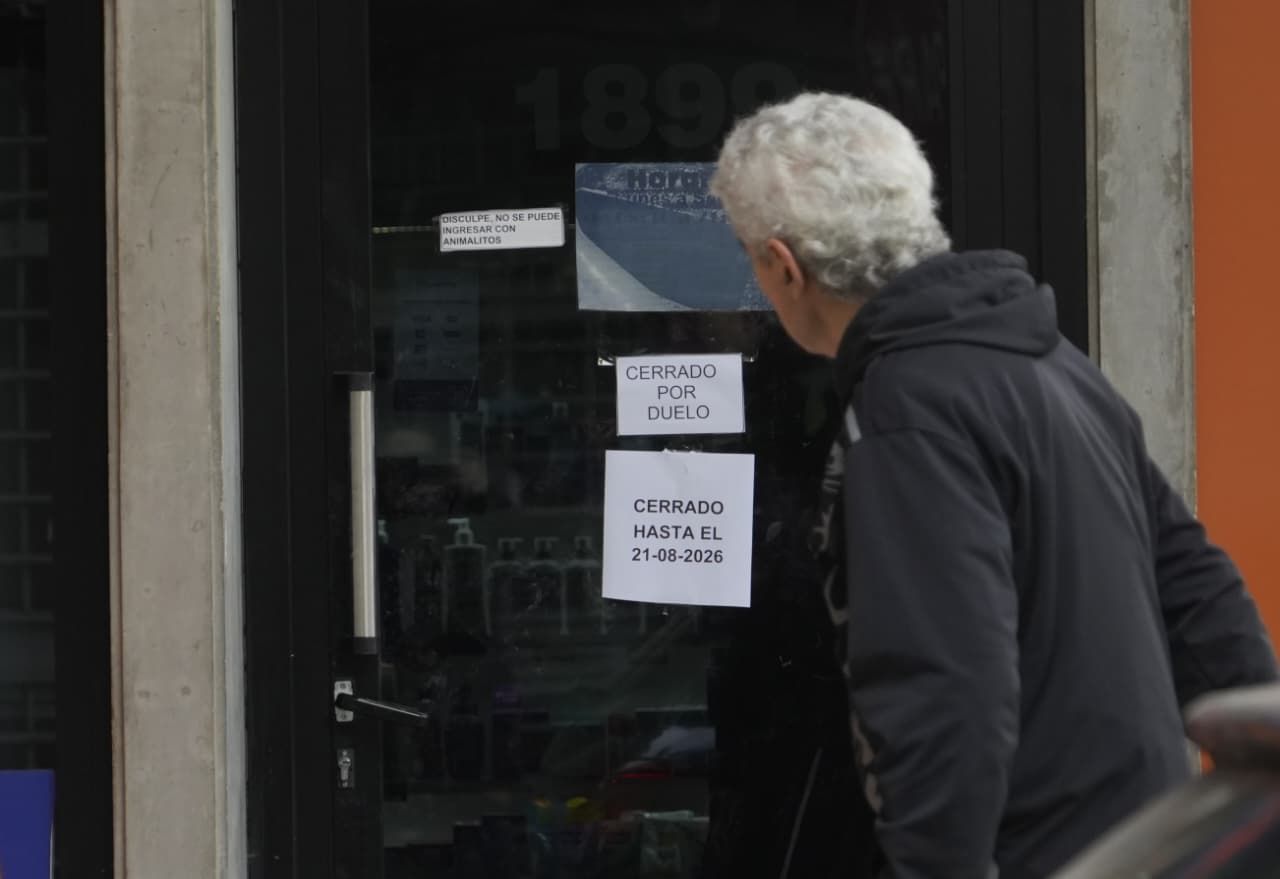 La Capital | Trabajadores de farmacias reclamaron seguridad tras el femicidio ocurrido en un local