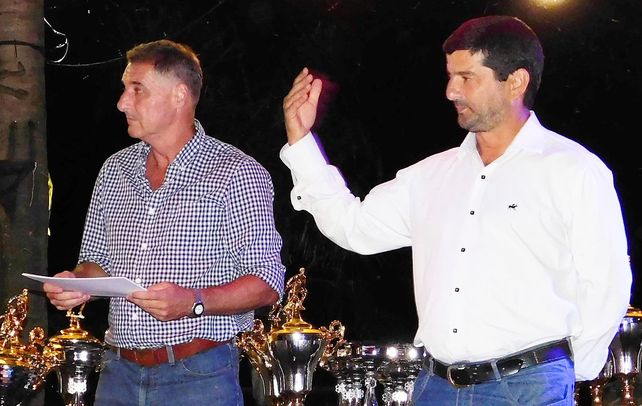 Pueyo junto a su antecesor