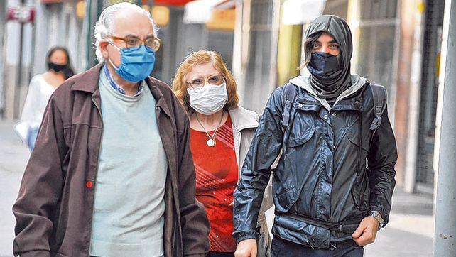 Protecci&oacute;n. Los ciudadanos de San Lorenzo usar&aacute;n tapabocas. Una medida similar se implement&oacute; en Rosario.