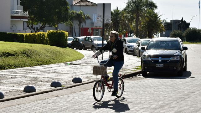 Martes soleado y primaveral en la ciudad de Santa Fe