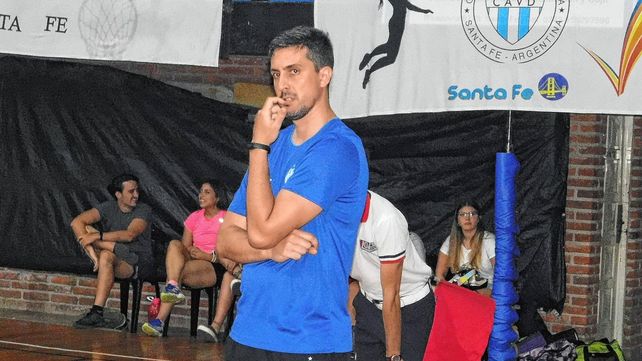 Juan Manuel Flores es el entrenador en jefe de Libertad de San Jerónimo Norte.