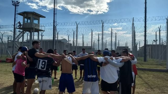 Inédito: abogados y presos jugarán al rugby dentro de la cárcel