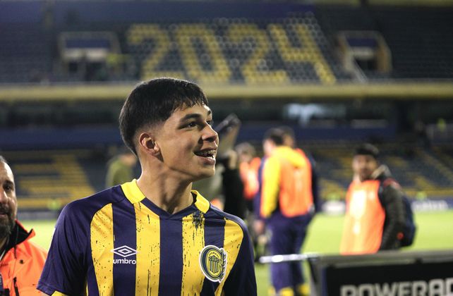 Al día siguientes del triunfo de Central Juan Giménez se acordó de Russo y del Ale Fernández, DT de inferiores.