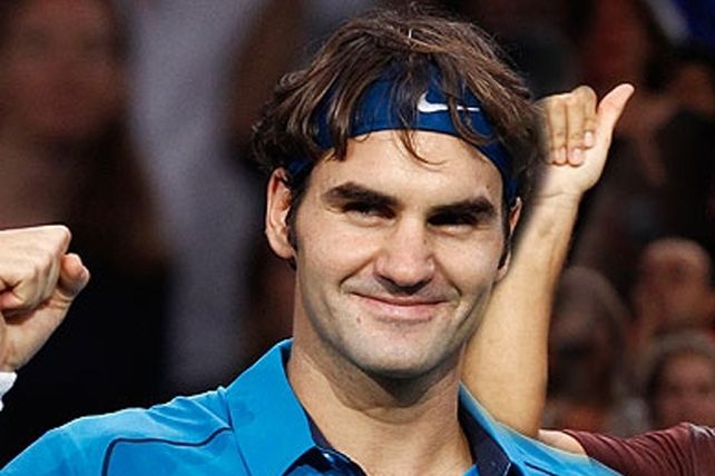 Federer impuso su clase y se quedó por primera vez con el Masters de Paris