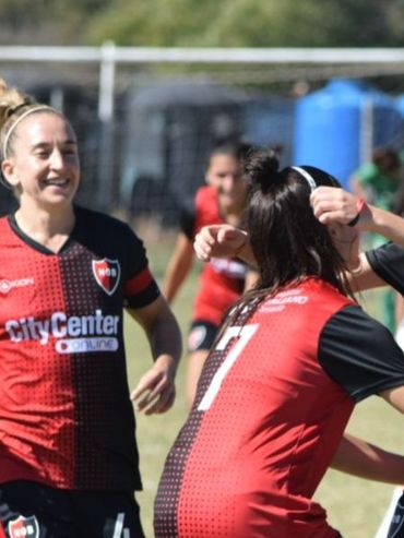 Juega en Newells desde 2018 y es la mujer récord: ya llegó a los 100 partidos en el club