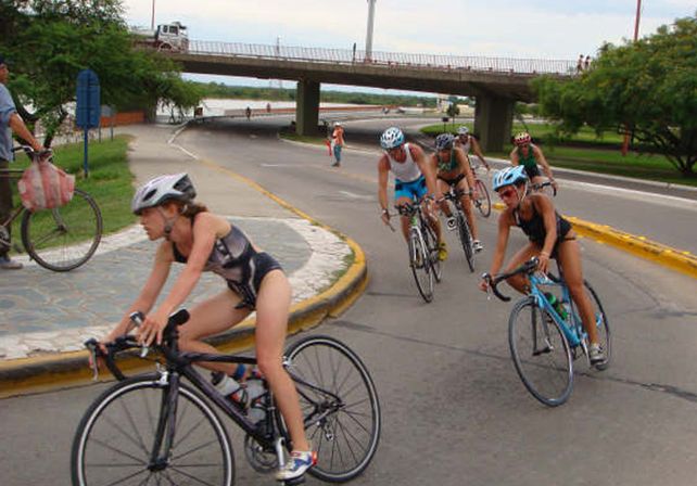 El domingo 13 de diciembre se realizará el Triatlón Ciudad de Santa Fe