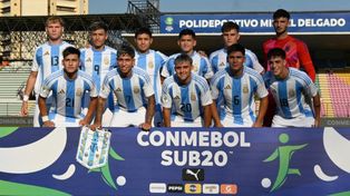 Quiere terminar bien arriba. La selección argentina dirigida por Diego Placente se mide ante Ecuador a partir de las 18.