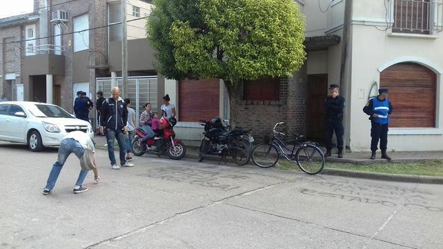Escracharon la casa del juez Rossi
