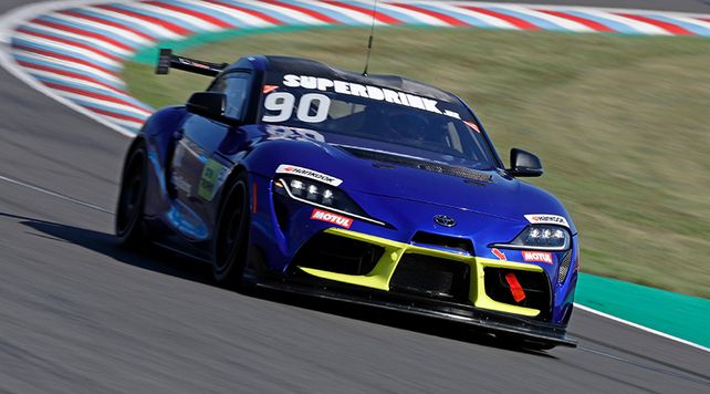 Importante debut tuvo Pechito López con Toyota en el DTM Trophy que sigue el 6 de septiembre en Assen. Importante debut tuvo Pechito López con Toyota en el DTM Trophy que sigue el 6 de septiembre en Assen.