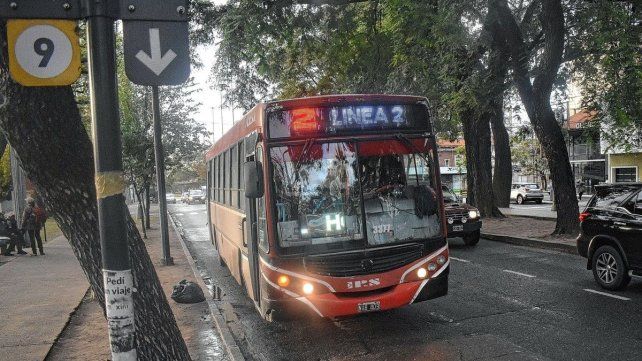 Reunión clave este martes: UTA Santa Fe espera definiciones para evitar el paro de colectivos del miércoles
