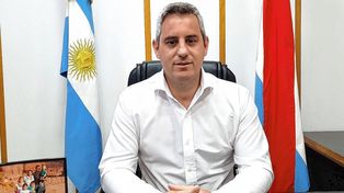 El intendente de Walser no podrá acercarse a una ex empleada municipal.