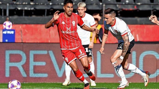 Estudiantes se metió en semifinales de la Copa Argentina.