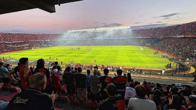 Colón tiene la prioridad de cuidar el invicto en el Brigadier López donde aún intimida