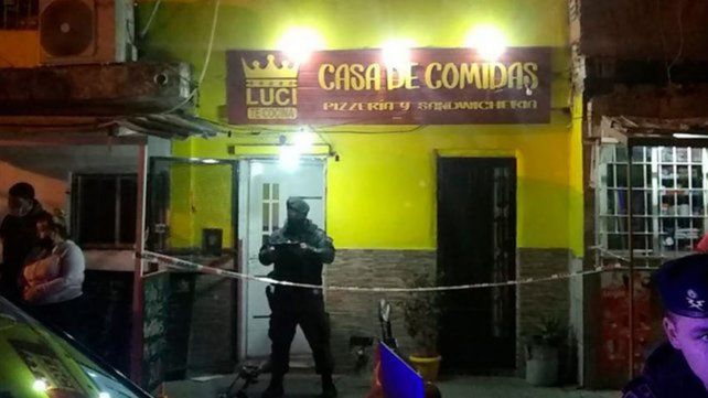 La mujer atacada atendía una rotisería ubicada en Ayacucho al 3900