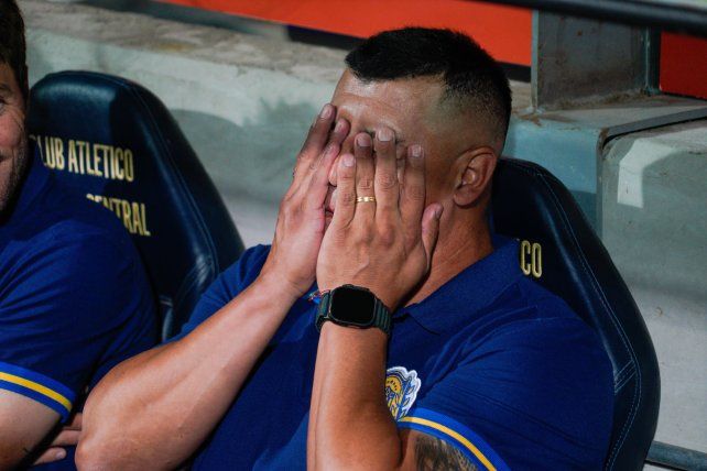 Jorge Almirón llegó a Central con muchos pergaminos