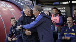 Russo y Holan se cruzaron hace poco, en cancha de San Lorenzo. Miguel ya fue campeón con Central y el Profesor también quiere.