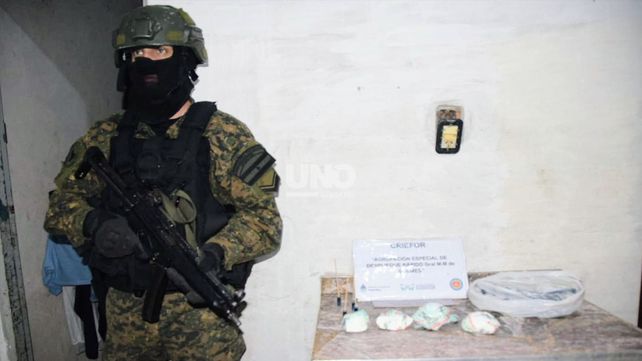 Rosario: Gendarmería halló a una menor en un control que usaban para trasladar cocaína