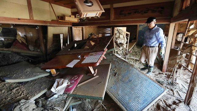 Catastróficas inundaciones en Japón dejaron poblaciones enteras aisladas