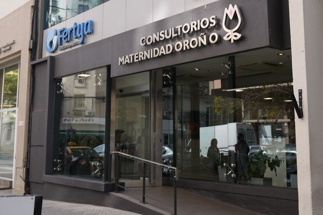 Frente de la clínica de salud reproductiva Fertya, de Grupo Oroño, en calle Rioja al 2200.