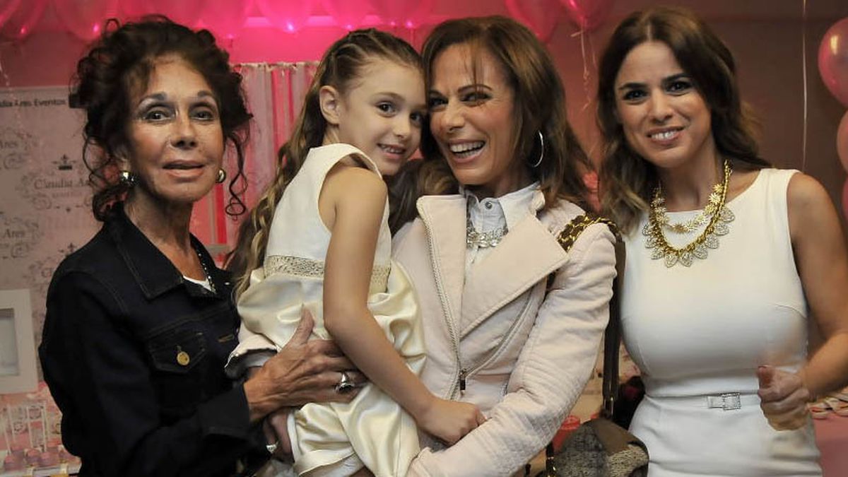 Las fotos del cumpleaños de Mía Virasoro, la hija de Marina Calabró