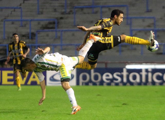 De la mano de Mario Sciacqua Olimpo sigue en Primera y mandó al Nacional  B a Aldosivi