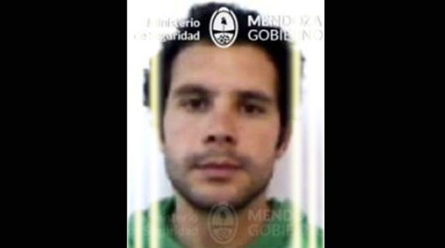 El hombre que apuñaló a su pareja y mató a dos policías tenía antecedentes de abuso sexual