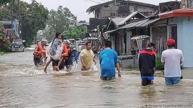 Tormenta tropical dejó al menos 80 muertos en Filipinas