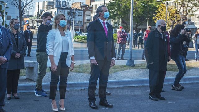 Paraná: autoridades en el Acto del Día de la Independencia