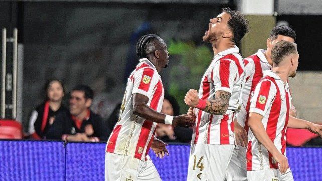 Estudiantes venció a Aldosivi y es el único líder en la Zona A.