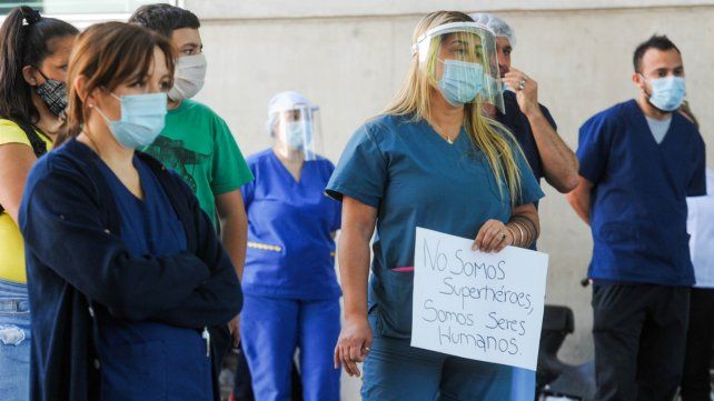 Extenuados, los trabajadores aún no pudieron reponerse del 2020.