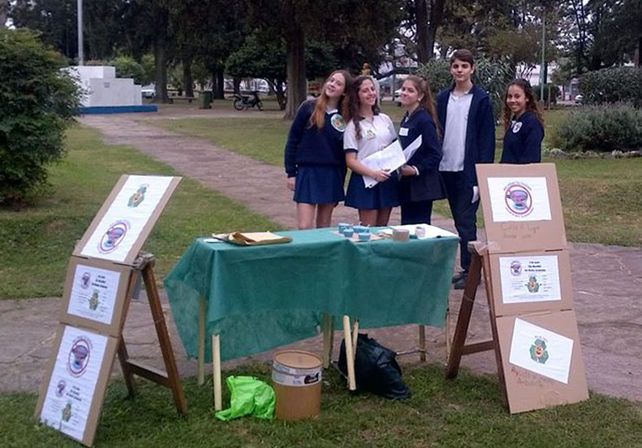 Concientizar. El dinero recaudado con la venta de velas y jabones durante noviembre se donará a la Casa de Francisco.