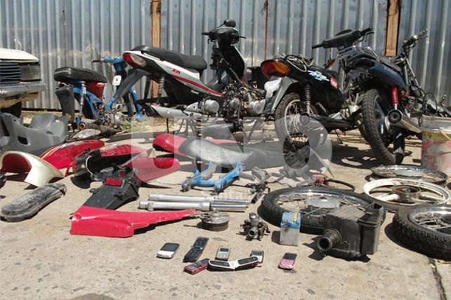 Cayó una gavilla dedicada al robo de motos