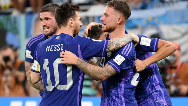 Argentina venció 2-0 a Polonia y jugará ante Australia