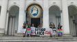 #8m reclamaron un estado laico con una intervencion frente a la catedral de parana #8m reclamaron un estado laico con una intervencion frente a la catedral de parana