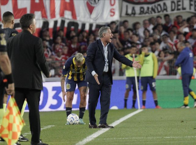 Ariel Holan y Gallardo volverá a cruzarse el sábado en el Monumental. La última vez fue en diciembre de 2024.