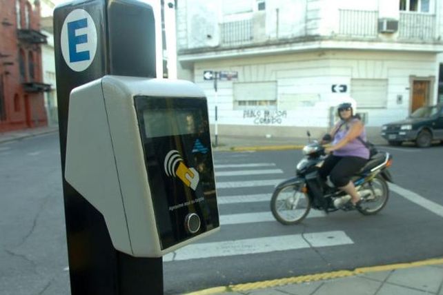 Aumentaron el valor de las multas por incumplir normas de estacionamiento