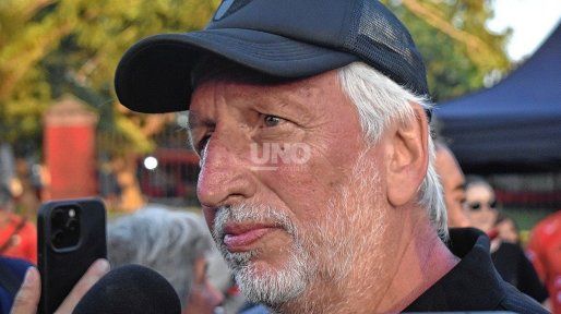 José Alonso analizó el dilema del lateral izquierdo: Es una posición que cambió mucho