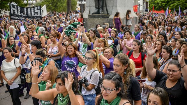 {altText(#8M: gremios estatales se suman al paro y marcha de Mujeres,#8M: gremios estatales se suman al paro y marcha de Mujeres)}