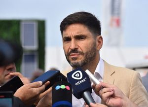 Pullaro dijo que el acatamiento al paro general de la CGT fue bajísimo en la provincia de Santa Fe