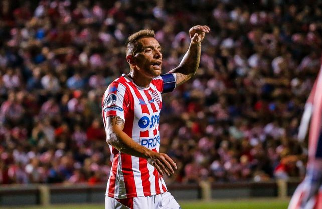 Jonathan Bottinelli dej&oacute; un posteo en sus redes sociales con la camiseta de Uni&oacute;n.&nbsp;