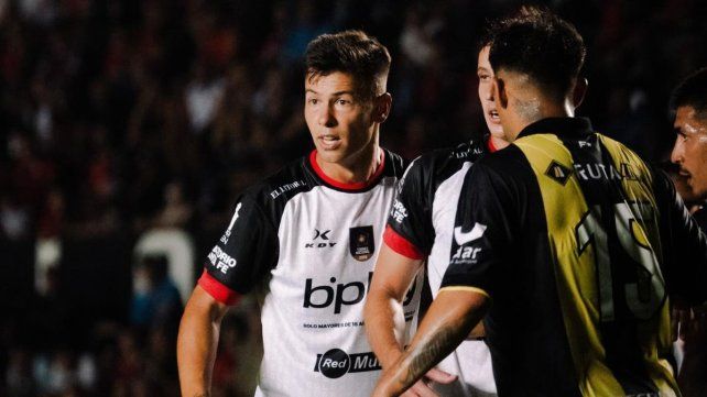 El sentido mensaje de Lértora en su regreso a Colón: Vamos por ese deseado ascenso