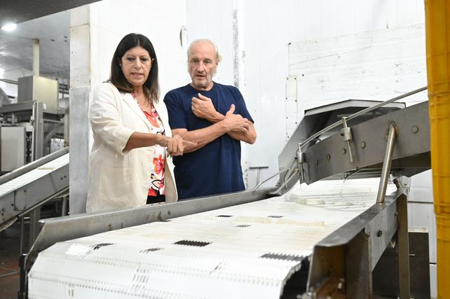 La diputada expresó su preocupación ante la propagación de influenza aviar.