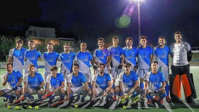 Los chicos de Rowing perdieron ante el Tiburón y se quedaron sin la cima.