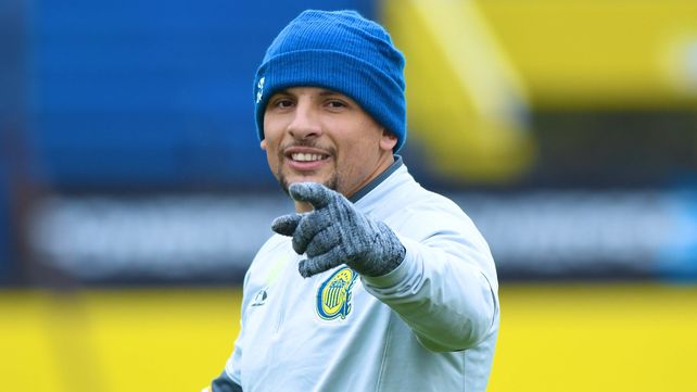 Emiliano Vecchio no jugará el sábado ante unión.