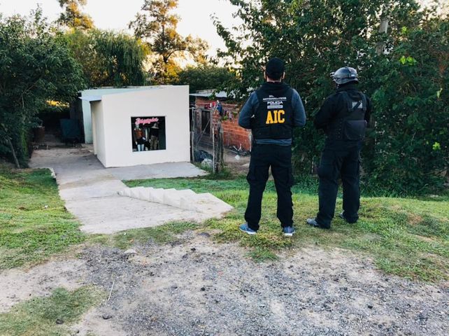 Los allanamientos se realizaron en cuatro viviendas de la misma cuadra de un barrio de Reconquista.