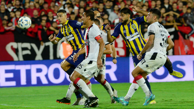 El último clásico entre Newells y Central se jugó en el Coloso. En la 10ª fecha de la Liga Profesional será en el Gigante.
